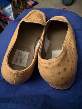 Women’s Tan Leather Loafers